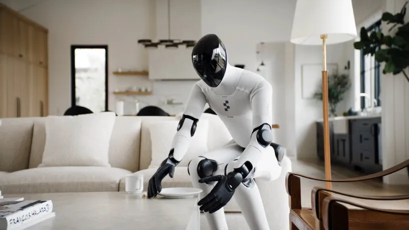 The Phygital Loop: When Agentic AI Meets Physical Hardware